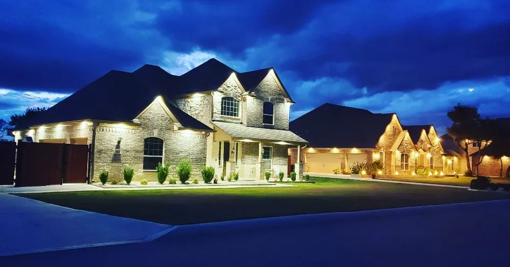 Slide of M&R Recessed LIGTHS