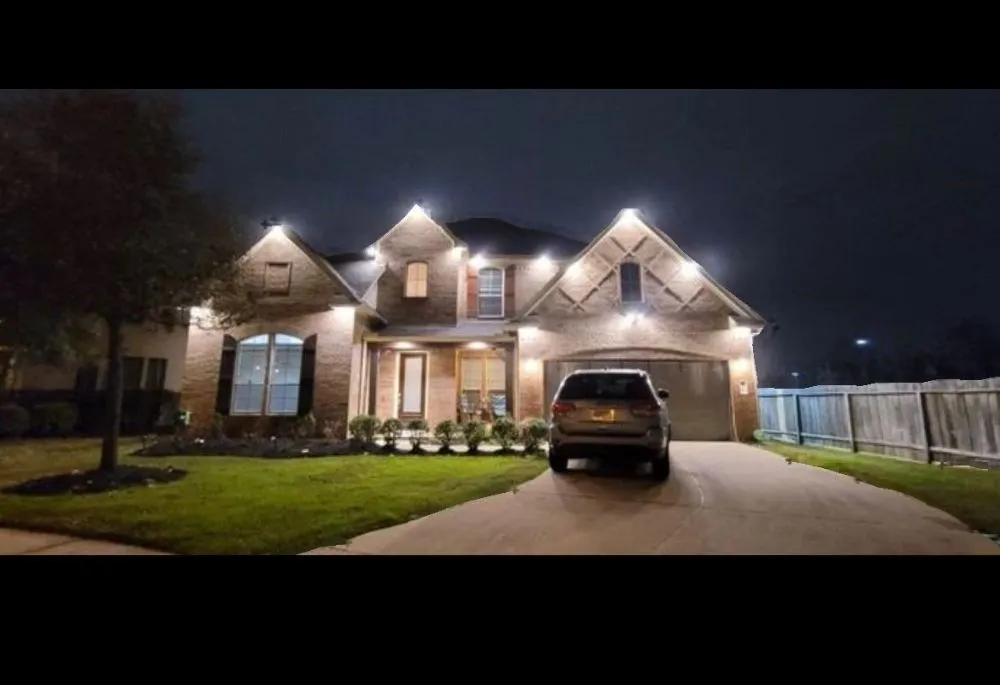 Slide of M&R Recessed LIGTHS