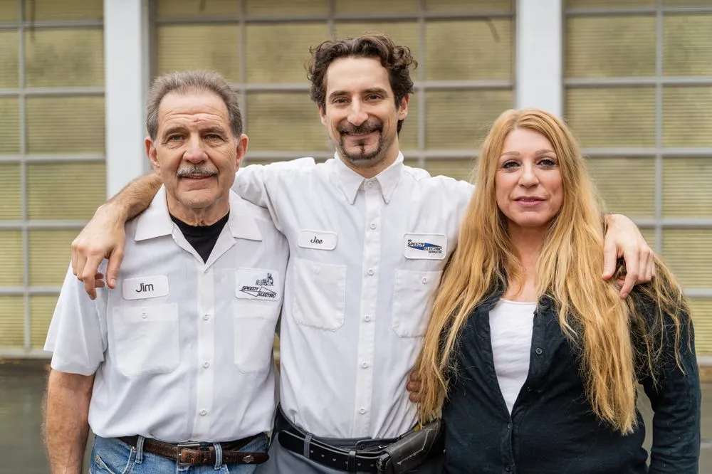 Slide of Mr Speedy Electric Service