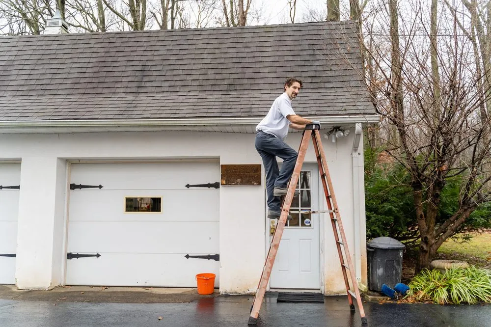 Slide of Mr Speedy Electric Service