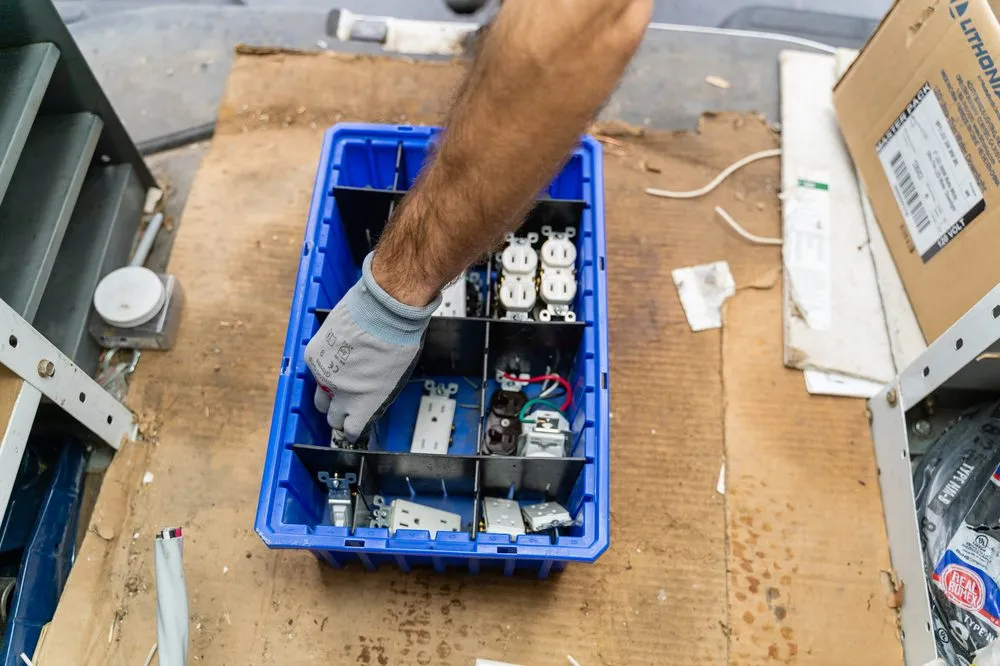 Affordable electrician providing panel upgrade in , 