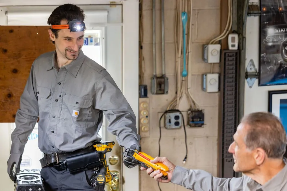 Slide of Mr Speedy Electric Service