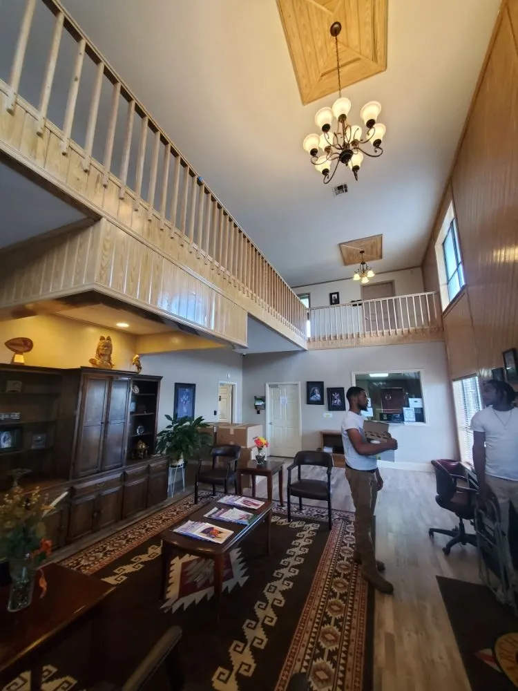 Slide of Mr Techxpert Electrical