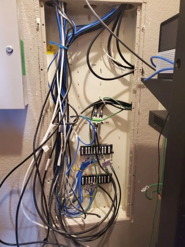 Slide of Mr Techxpert Electrical