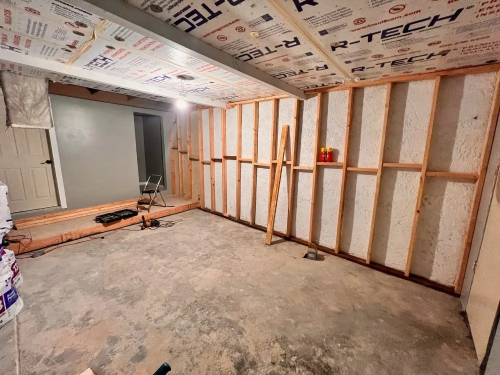 Slide of Mr Tovar Handyman