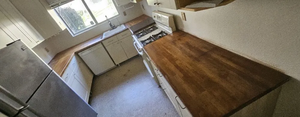 Slide of Mr Tovar Handyman