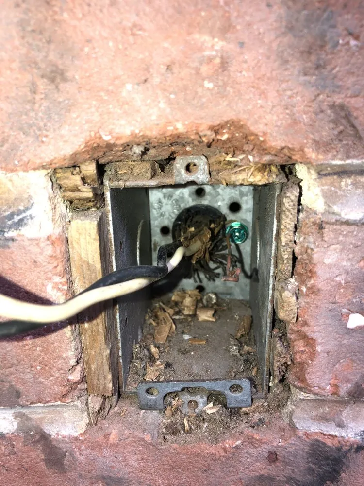 Slide of Mr T’s Electric