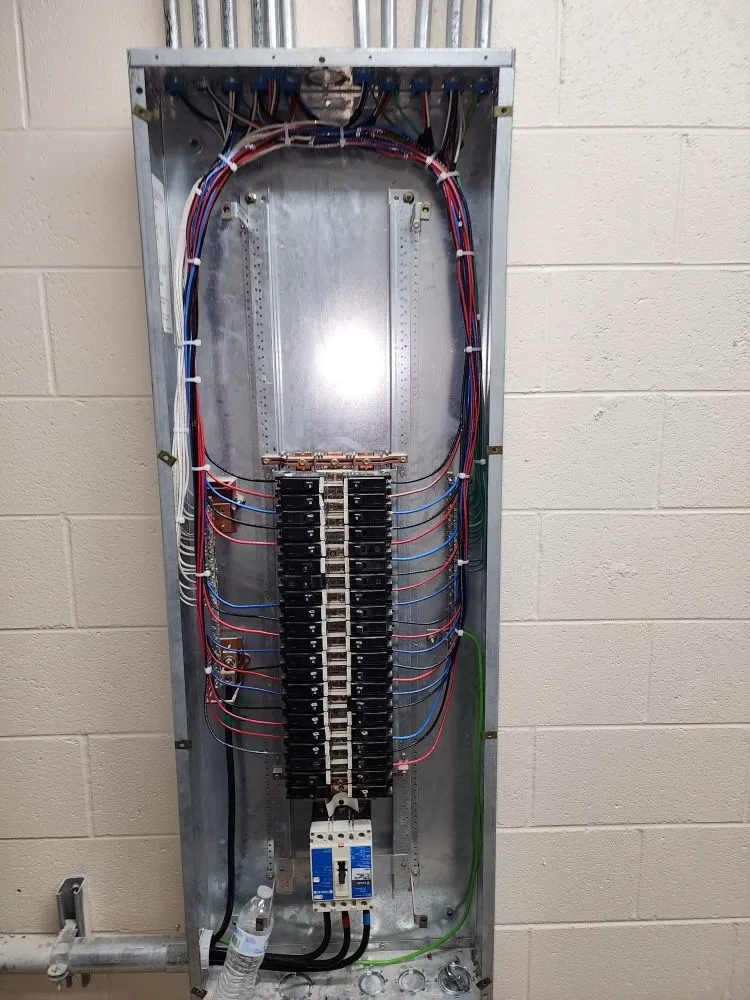 Slide of Mr Valdes Electrical Services