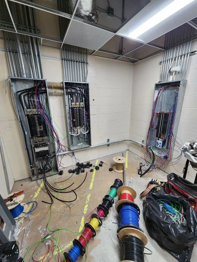 Slide of Mr Valdes Electrical Services