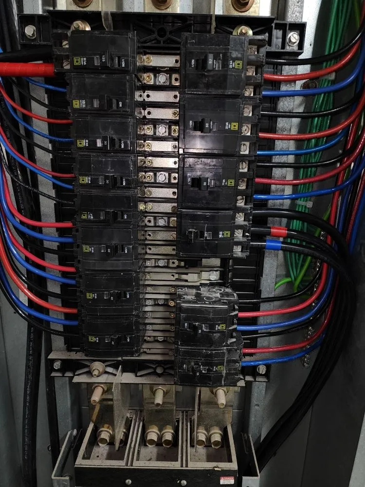 Slide of Mr Valdes Electrical Services