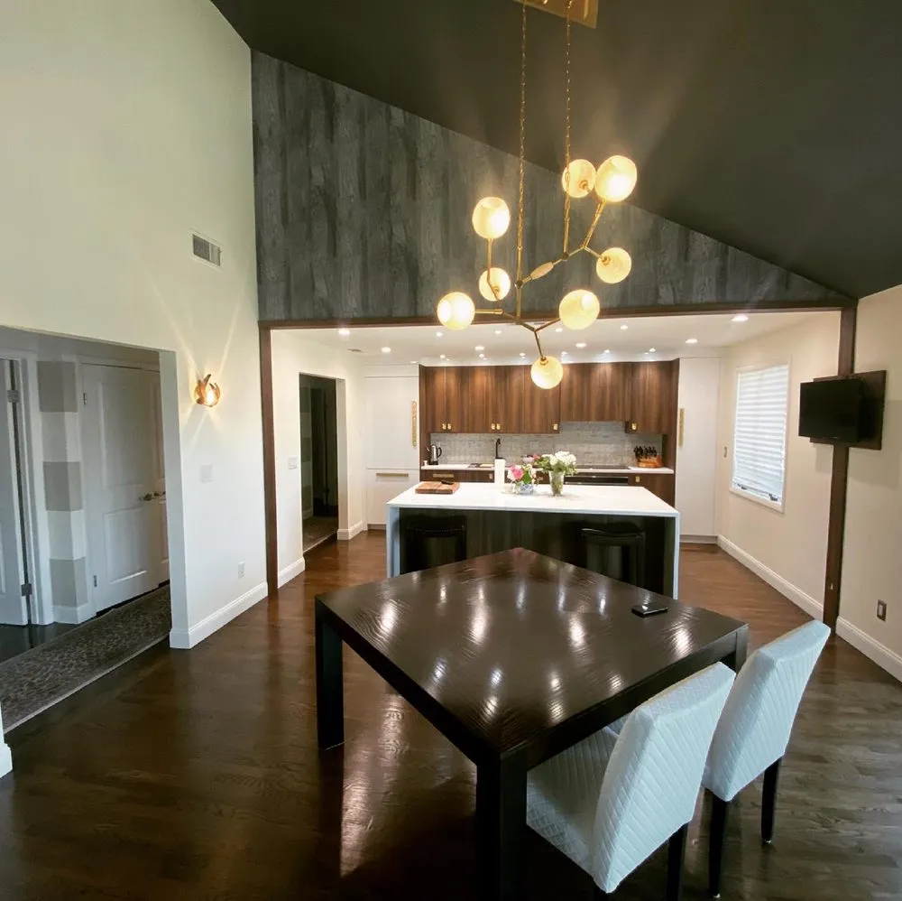 Slide of Mr Wire Electric