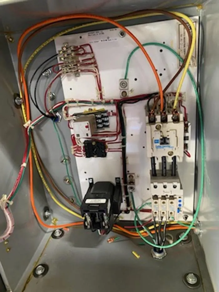 Slide of Mr Wise Electricians