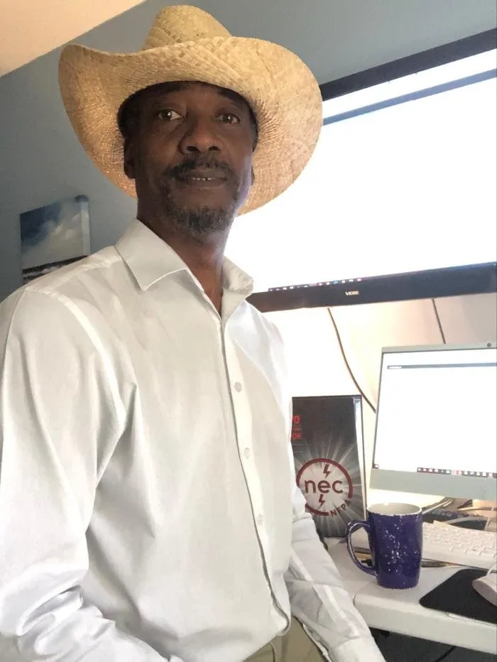 Slide of Mr Wise Electricians