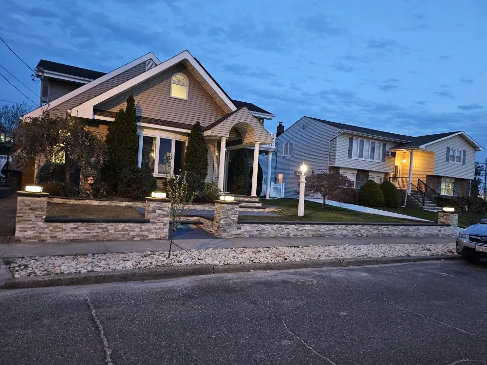 Slide of Mr. Wonderful's Electric