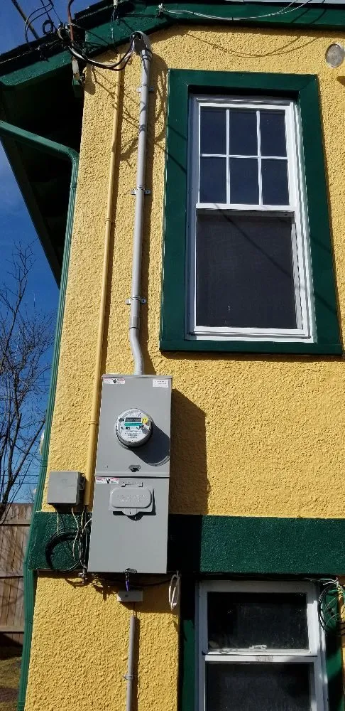 Slide of Mr. Wonderful's Electric