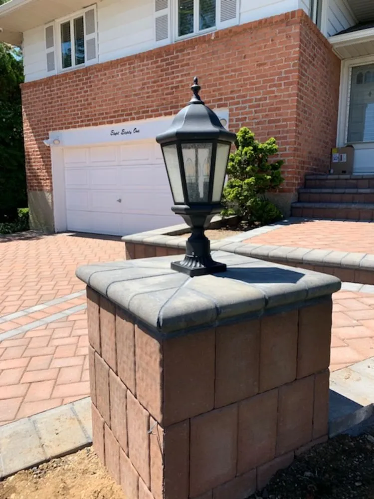 Slide of Mr. Wonderful's Electric