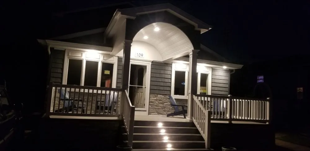 Slide of Mr. Wonderful's Electric