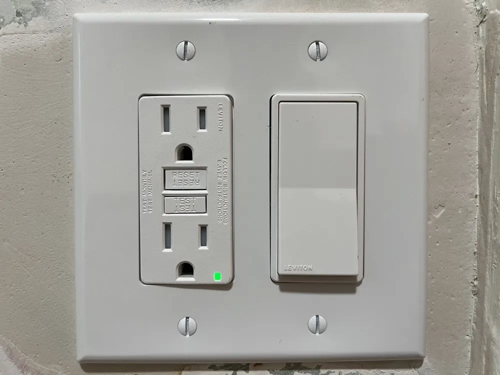 Emergency circuit breaker repair experts serving Lynwood, CA - Mr Zeus Electric