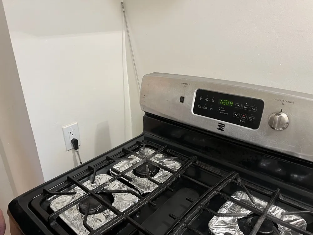 Emergency outlet and switch repair service in Lynwood, CA - Mr Zeus Electric