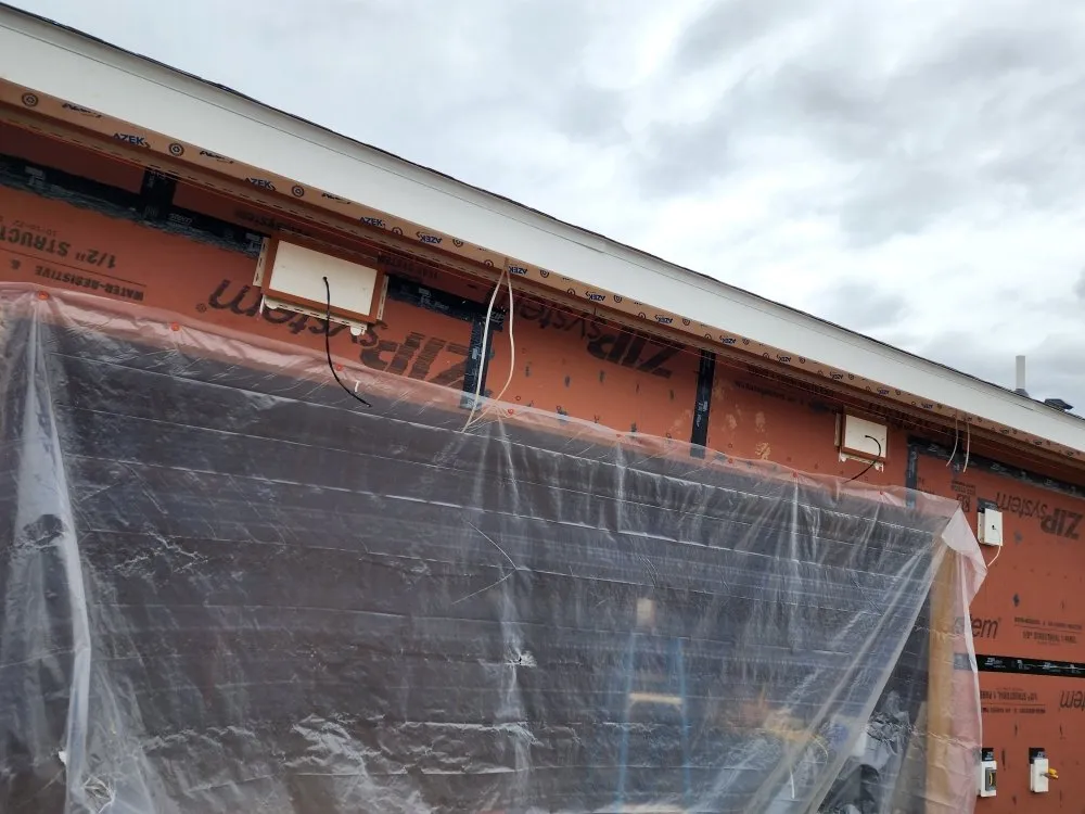 Licensed outlet and switch repair in ,  by Mrl Construction Services