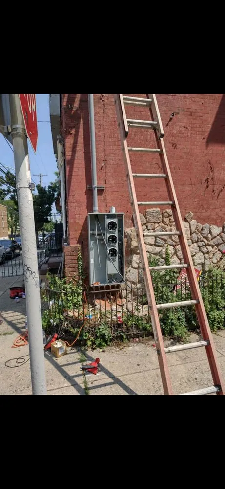 Licensed electrical service for homes in circuit breaker repair,  by 