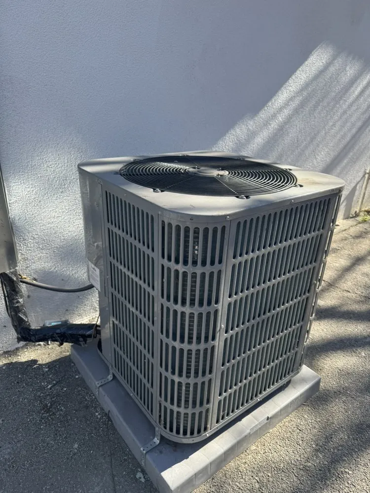 Certified electrician providing outlet and switch repair in Arleta, CA - MT Electric