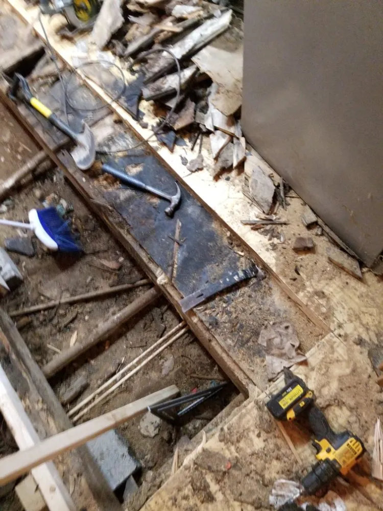 Licensed circuit breaker repair service in ,  - M&T Electric, Plumbing And Carpentry