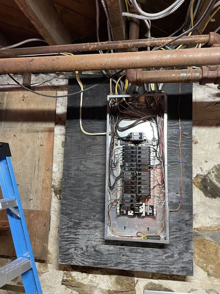 Slide of MT Electrical Services