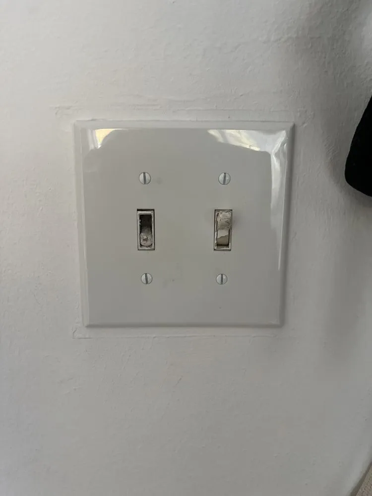 Reliable outlet and switch repair in Ellicott City, MD by Mt Everest Electric