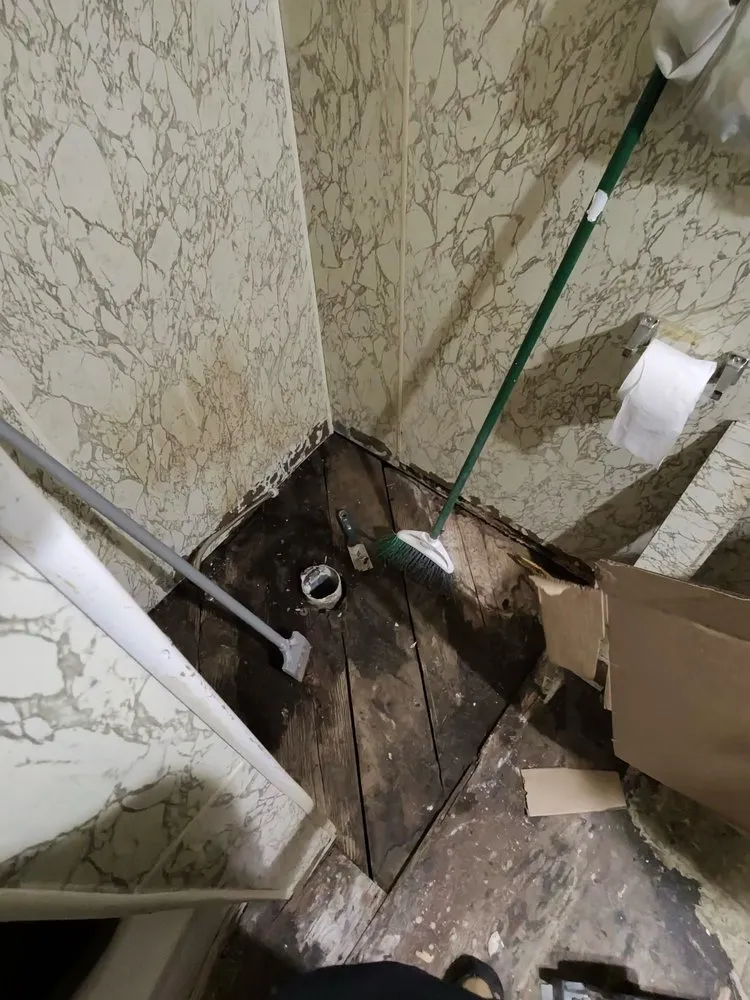 Slide of MTH Services