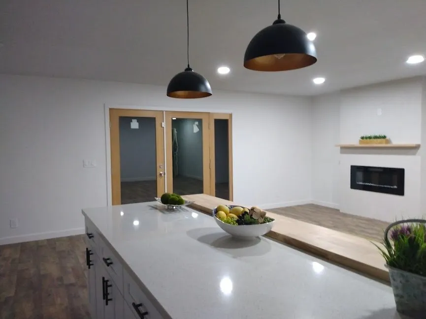 Slide of MTZ & Sons General Contractors