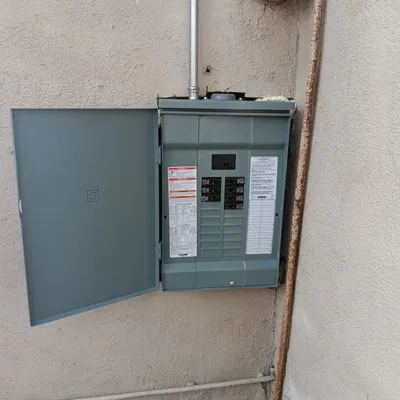 MTZ & Sons General Contractors Logo