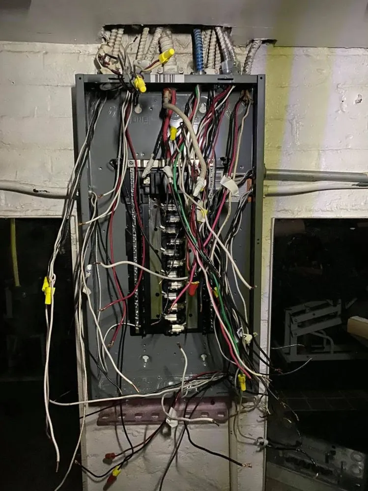 Slide of MulajElectric