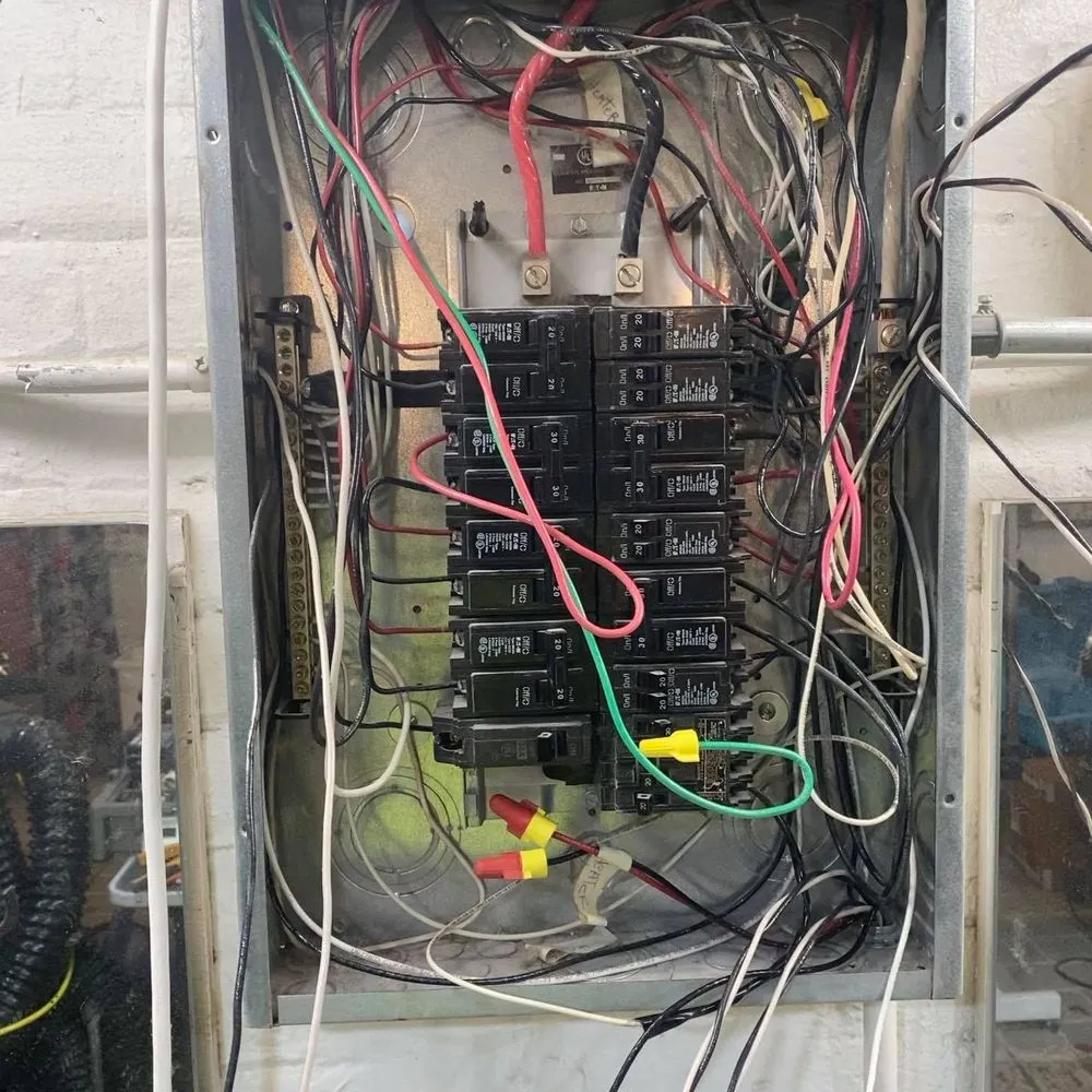 Slide of MulajElectric