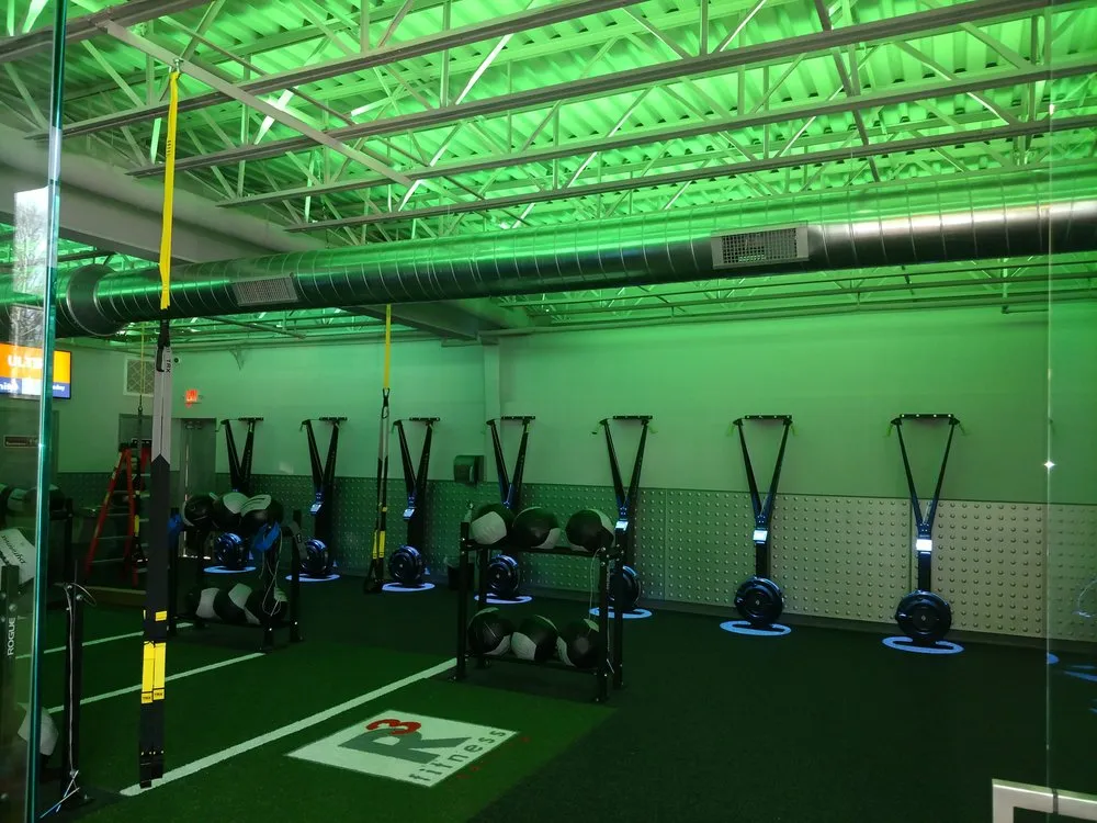 Slide of Mundo Construction