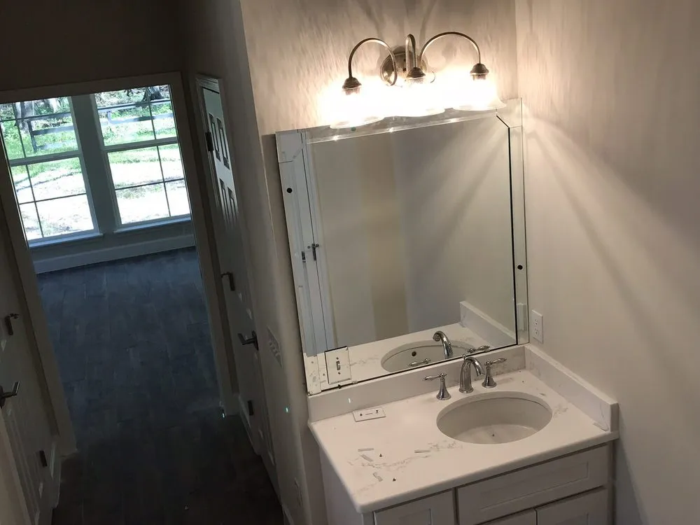 Slide of Munson Electric Contracting