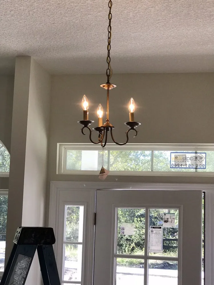 Slide of Munson Electric Contracting