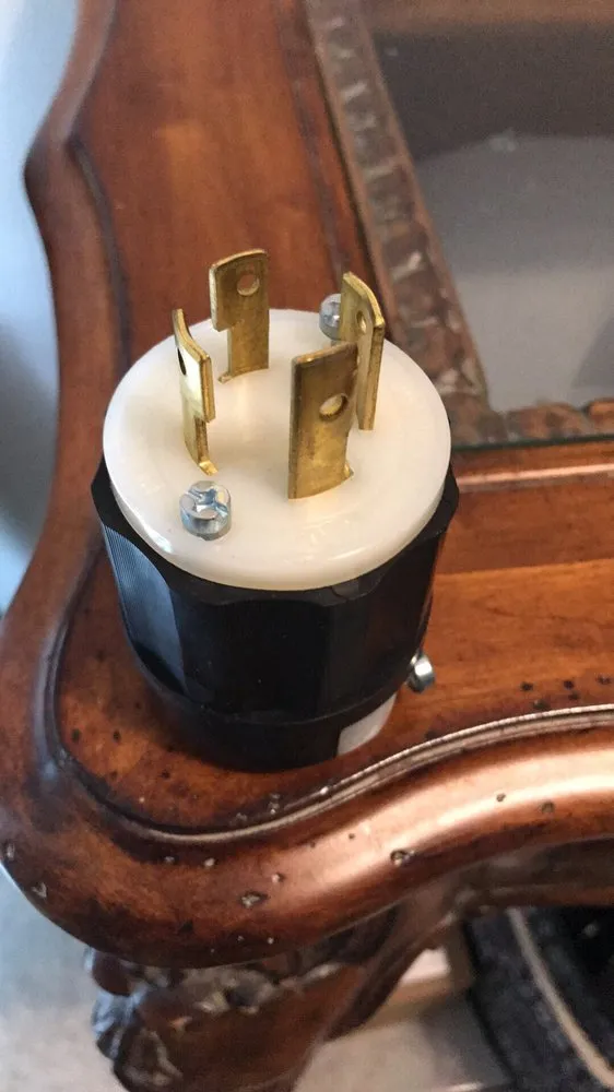 Slide of Munson Electric Contracting