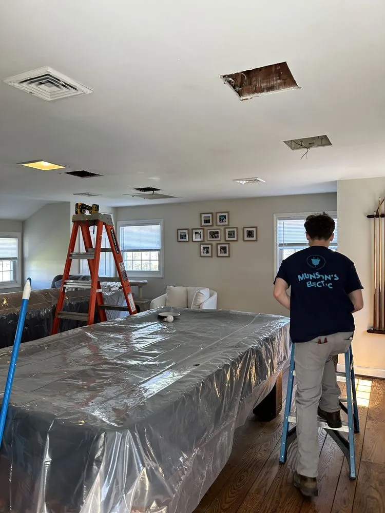 Slide of Munson’s Electric