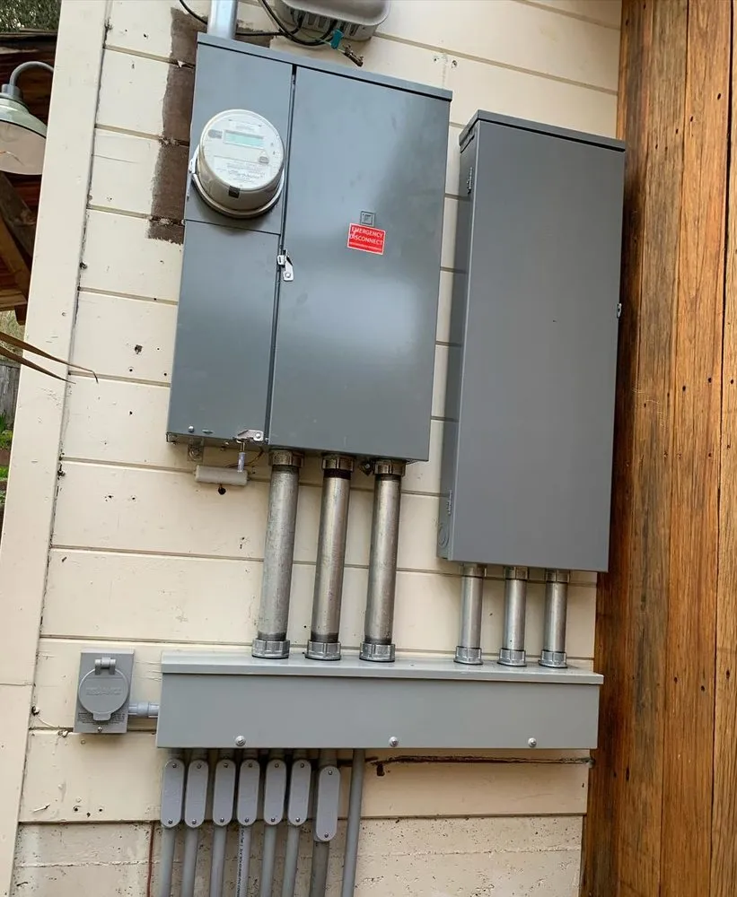Expert outlet and switch repair experts serving St. Albans, NY - Murdock Ave Certified Electrician