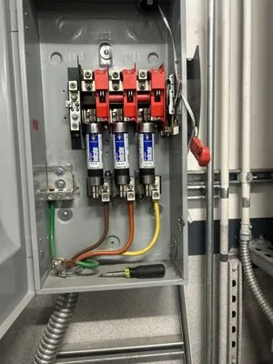 Murphy & Sons Electric Logo