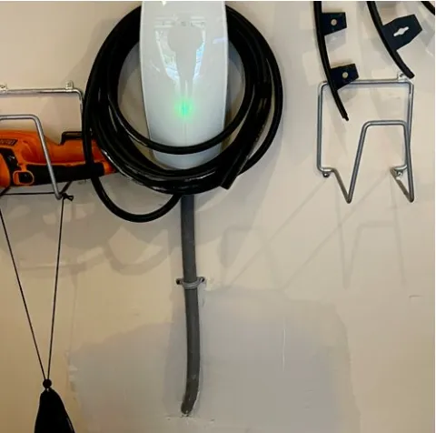 Affordable electrician providing wiring installation in ,