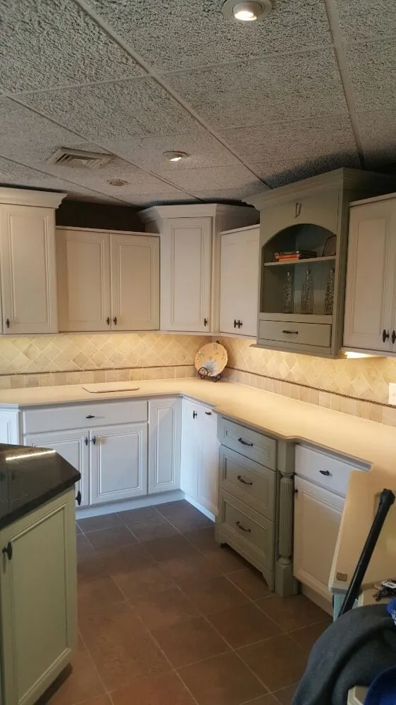 Licensed electrical service for homes in wiring installation, by