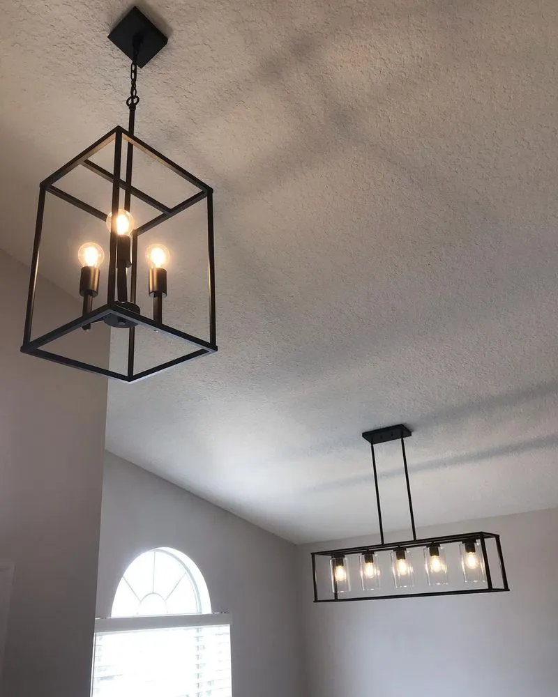 Emergency electrician providing electrical repair in Flushing, NY - Murray Hill Electricians