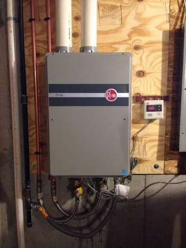 Trusted electrician providing emergency electrical service in , 