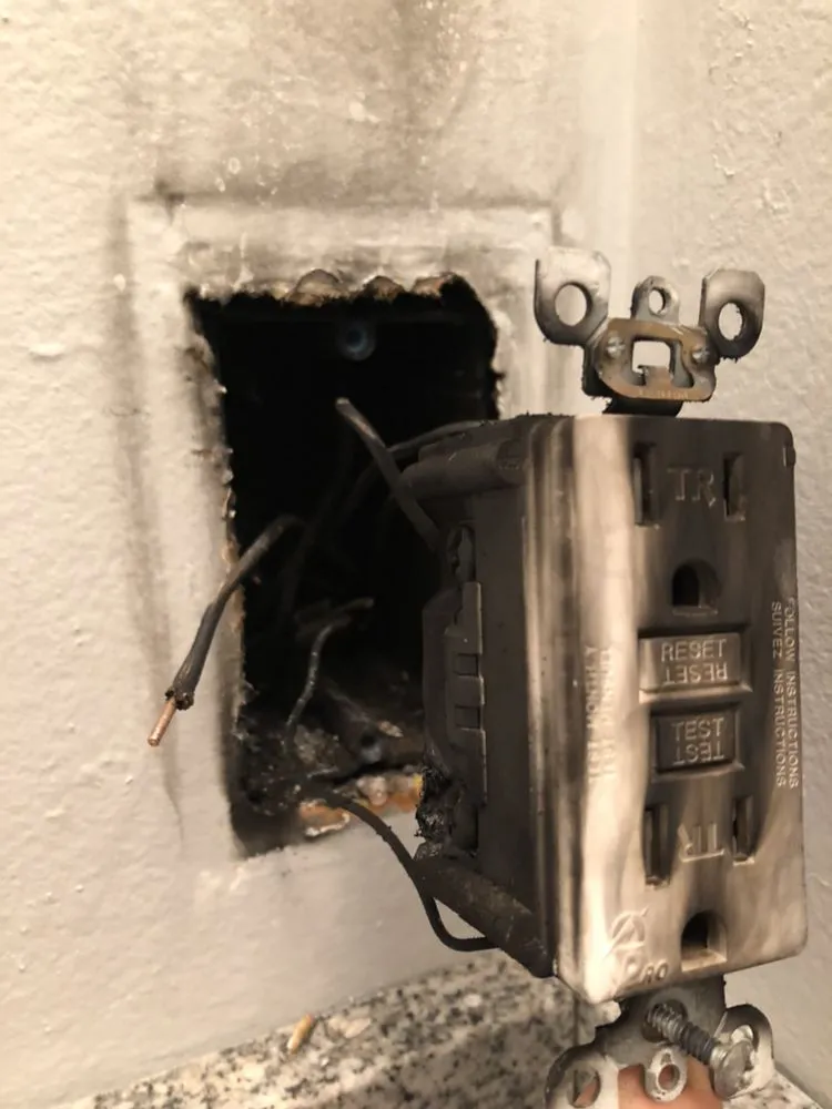 Professional electrician providing circuit breaker repair in Gansevoort, NY - My Electrician 518