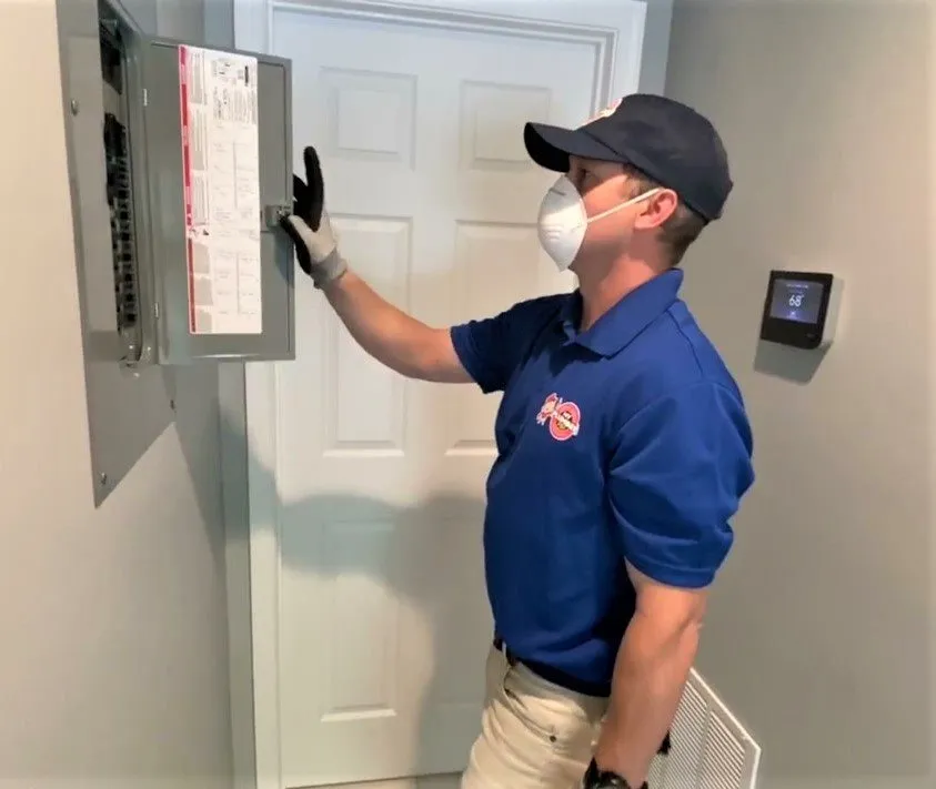 Affordable electrician providing circuit breaker repair in Sliver Spring, MD - My Plumber Plus
