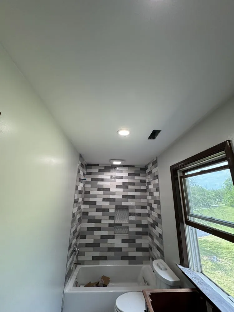 Licensed electrician providing emergency electrical service in Harwood, MD - Myles Electric