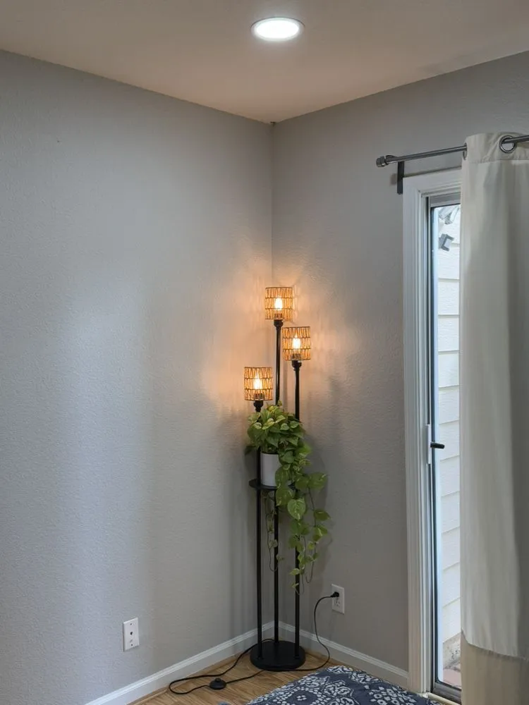 Slide of Mynor Electric