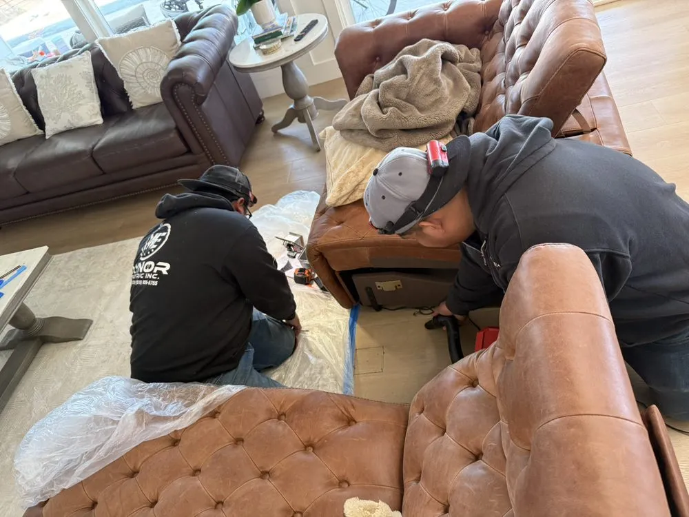 Slide of Mynor Electric